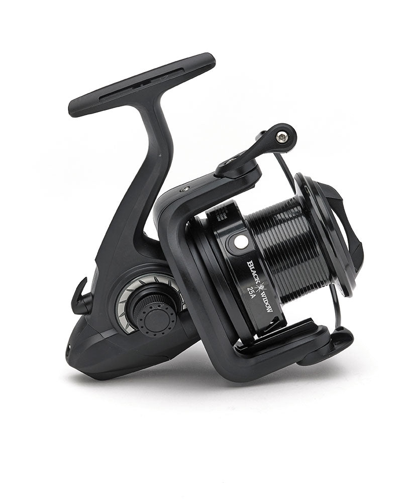 Daiwa Black Widow 25A Spinning Reel
